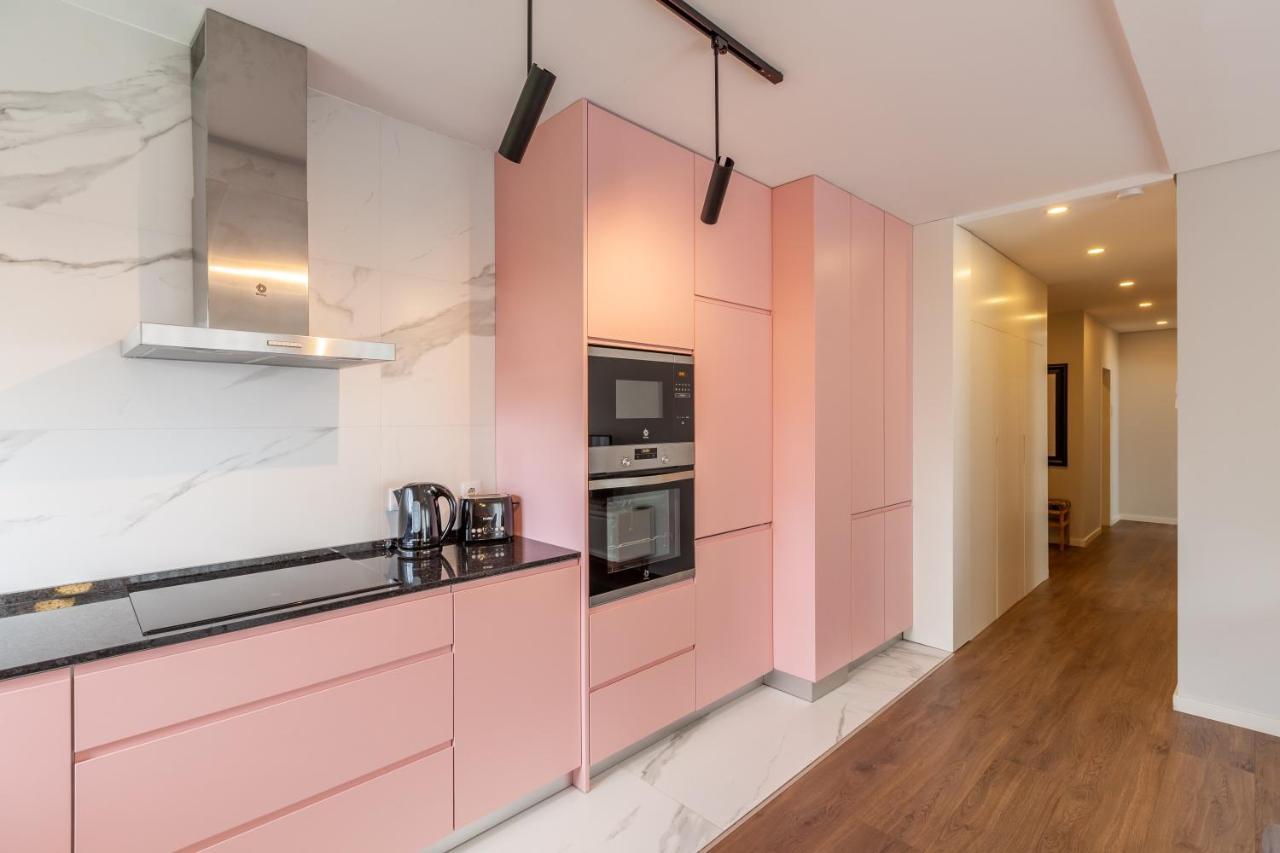 Flamingo In Center - Minho's Guest Braga
